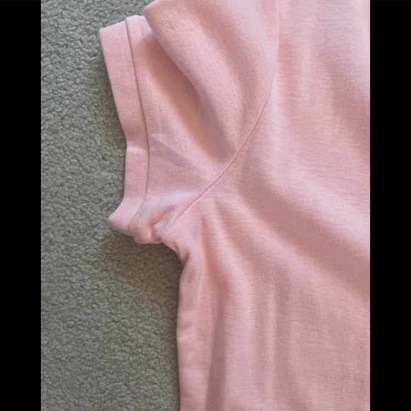 🌾 petite V neck tee - Picture 2 of 6